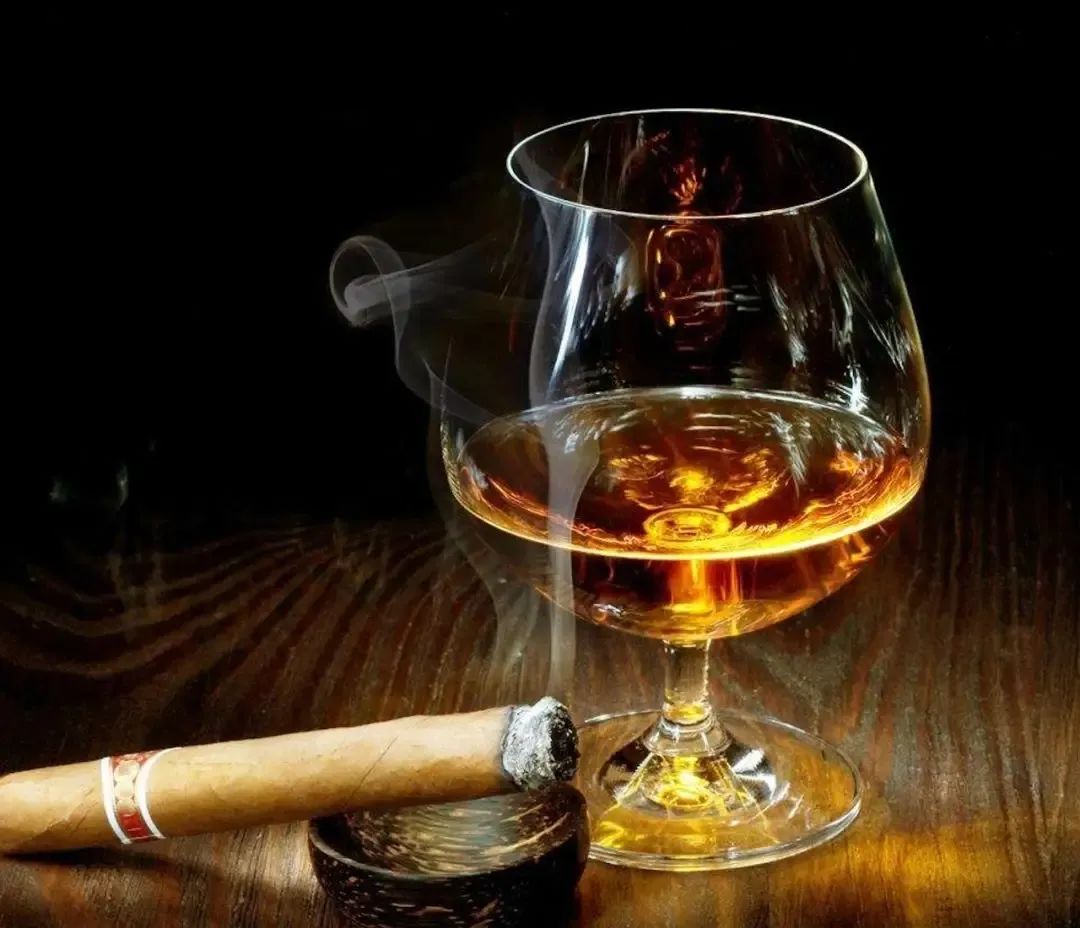 不是吧都2022年了你抽雪茄还犯晕