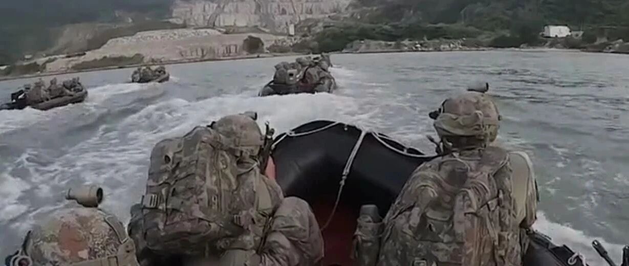 视察海军陆战队意味着什么？做好登岛准备！