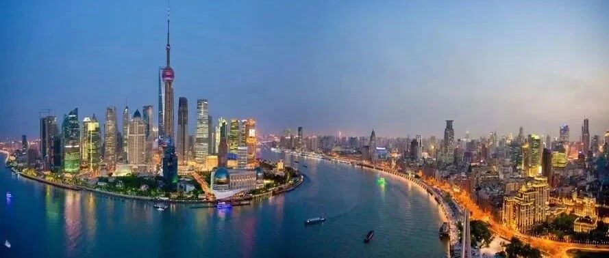 擁抱元宇宙 上海與未來握手圖片