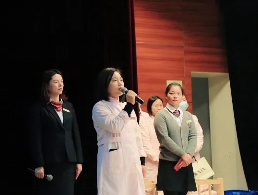 今天,苏外幼儿园把C位留给她们