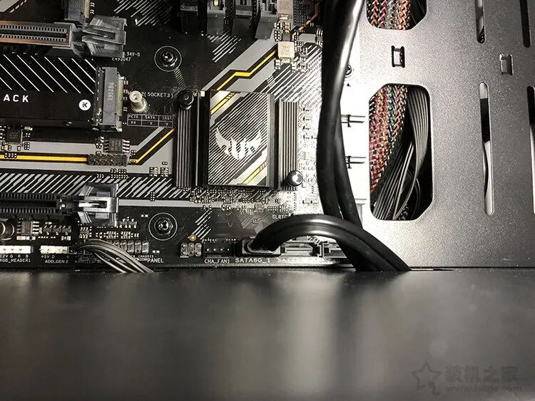 台式固态硬盘安装图解