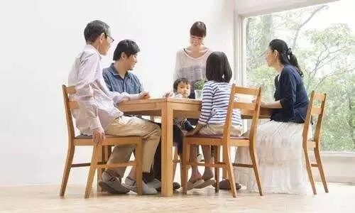 家庭要和睦，到底关键是看妻子还是看丈夫？