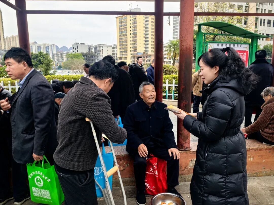 天信普法|法治服务零距离，贴近群众心连心(图3)