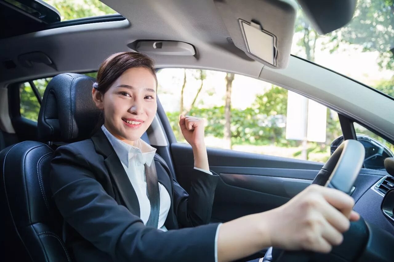 好公司,不仅要留下员工的人,更得留住员工的车!