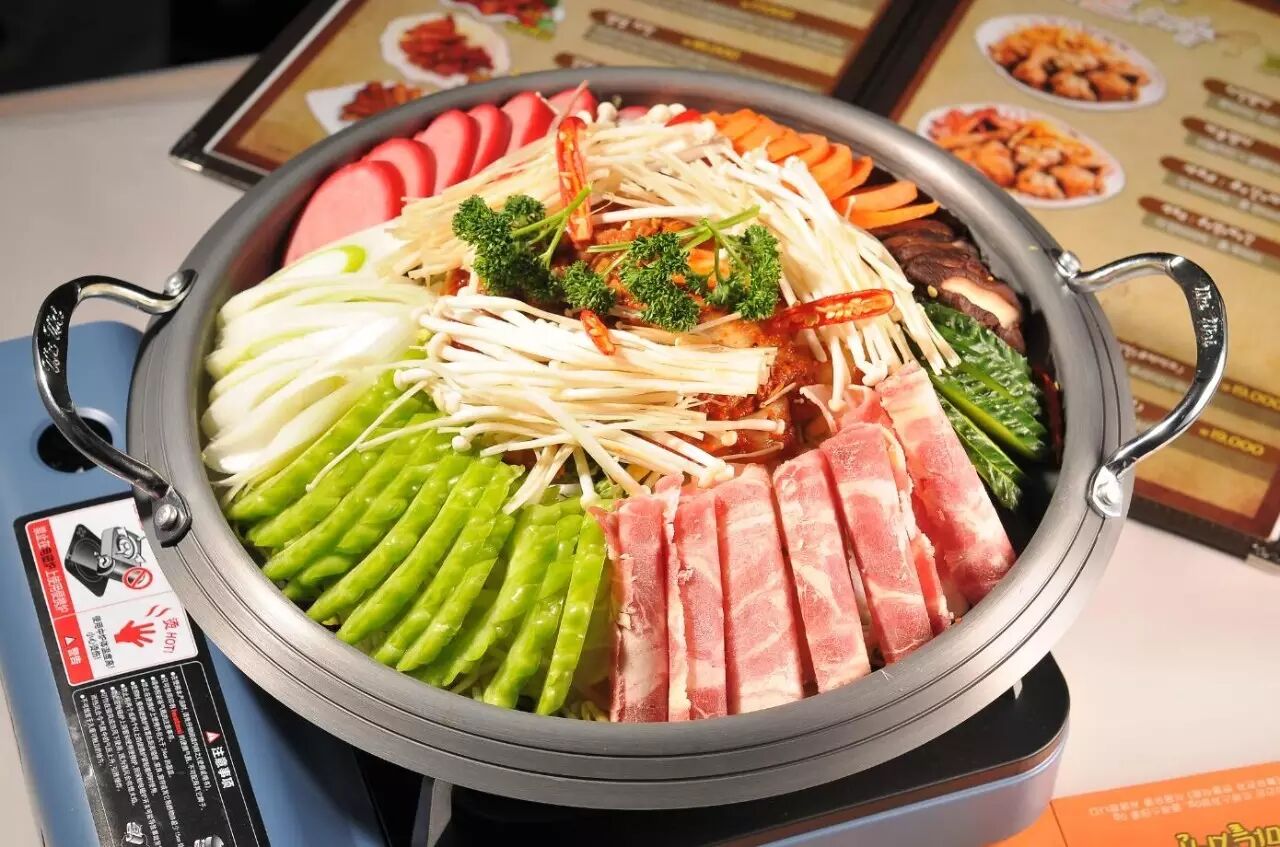 牛肉芝士年糕火锅