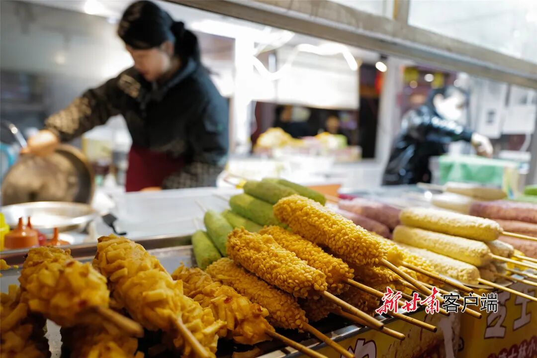 敦煌夜市烟火气