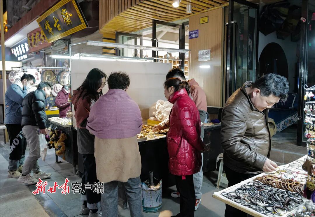 敦煌夜市烟火气