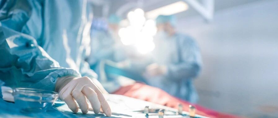 「飞刀」医生收钱被患者投诉，飞刀做手术收费合理吗？