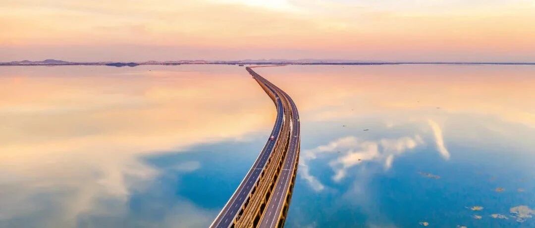 江浙沪2h直达“天空之镜”！不输茶卡盐湖，比三亚人少，梦幻水上轻轨美成童话！