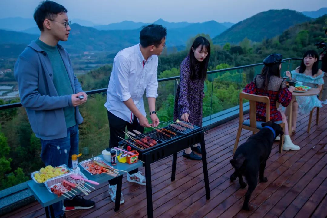 這才是夏日絕版玩法！山野間的螢火蟲與浪漫星空，在梯田看雲來霧去，過分浪漫～ 旅遊 第24張