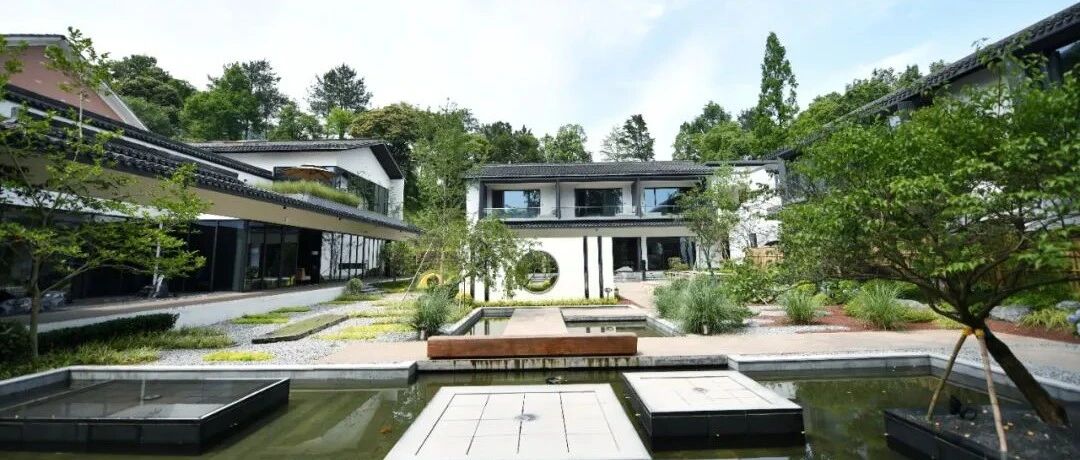 自驾1h直达！承包整座山林竹海，造千万级四合院，森林峡谷漂流，不出杭州照样玩到嗨！