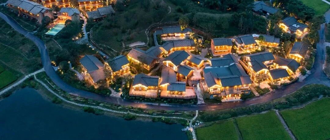 整个酒店圈都在等！安麓最新分号惊艳亮相，隐于避世田园山水，私汤合院70㎡起跳，国牌顶奢之光！