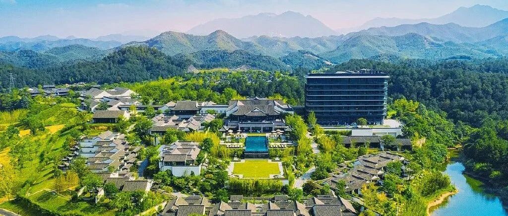 早春神价！安吉悦榕庄撩人套餐，私享8000亩神仙避世秘境，天台躺看竹海落日~