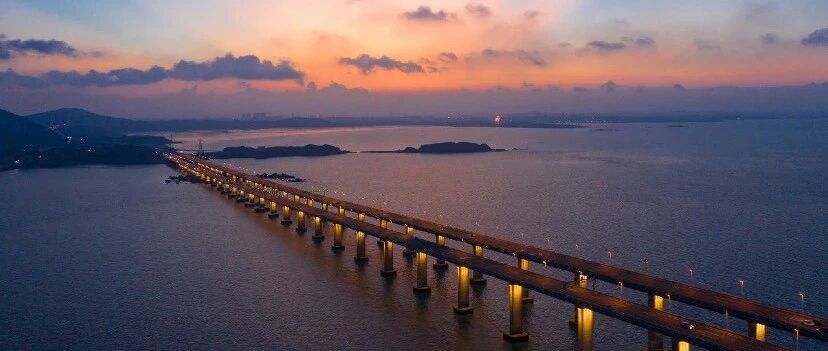 宫崎骏同款海上铁路正式通行，这个中国版“小镰仓”再也藏不住了！