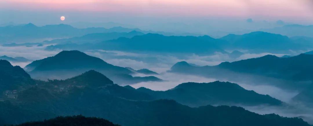 斥资打造山谷神仙树屋！270°躺看山峦云海，玩水溯溪过清凉夏天，家门口神仙度假地！