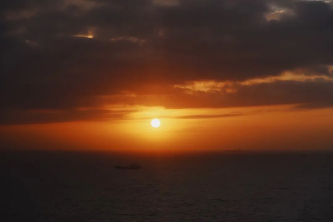 不是馬爾蒂夫，不是薄荷島，這座今夏超仙的海島就在國內！人少景美，海鮮好吃到上頭 旅遊 第44張