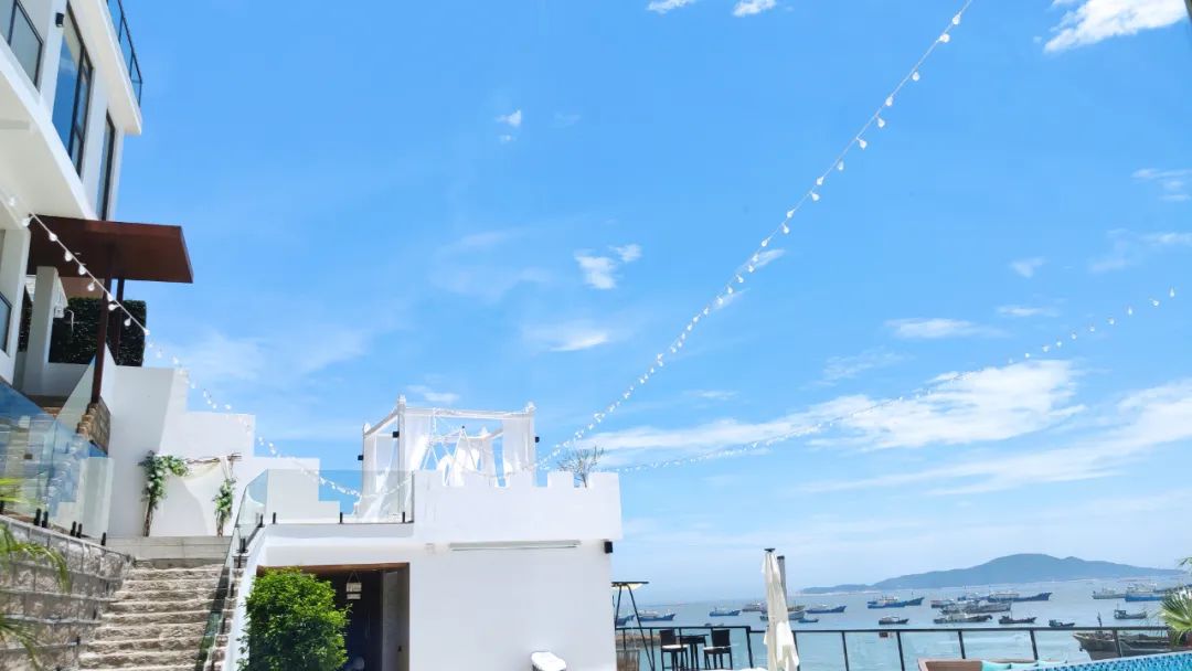 國內有座秘境海島，一到夏天美成呼倫貝爾！萬畝海上大草原，美哭了卻鮮有人知 旅遊 第23張