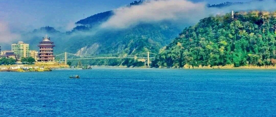 高铁0.5h直达最美诗画小城!半山腰无敌视野，江景野奢帐篷，小众秘境避世度假，告