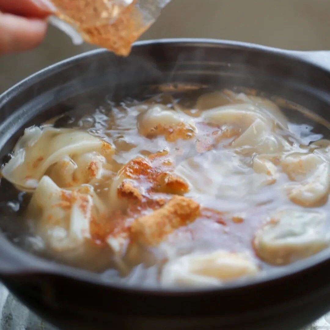 火了20年的砂锅馄饨，现包现做，一锅一碗，杭州土著情愿早起1h，也要来一碗！