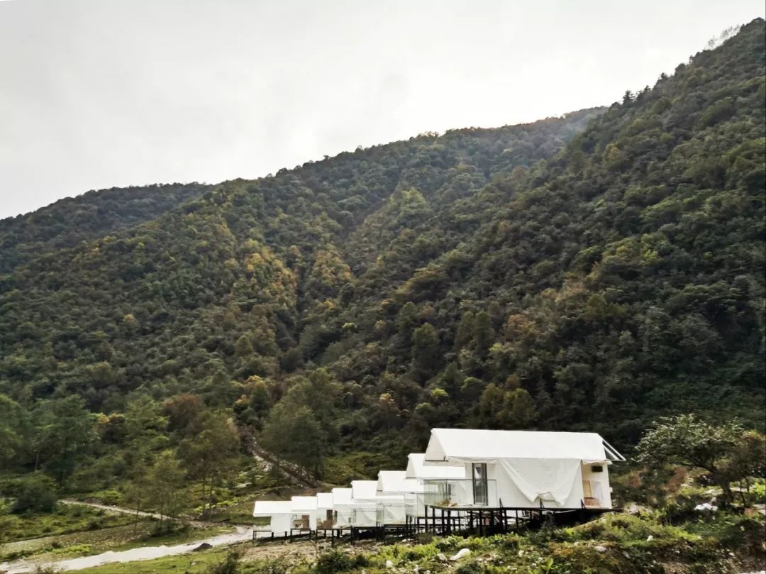 水上漂浮教堂，180°雪景森林溫泉，地圖上都搜不到的山海秘境，歷時三年終於等到你！ 旅遊 第12張