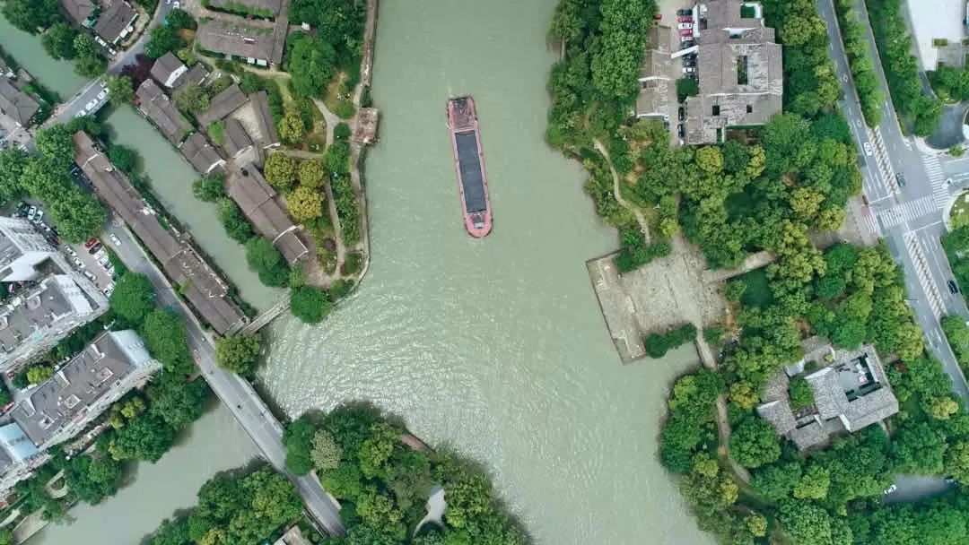 東方「塞納河」的清涼玩法！乘豪華郵輪品五星盛宴，360°觀景落地玻璃賞絕美夜景！ 旅遊 第4張