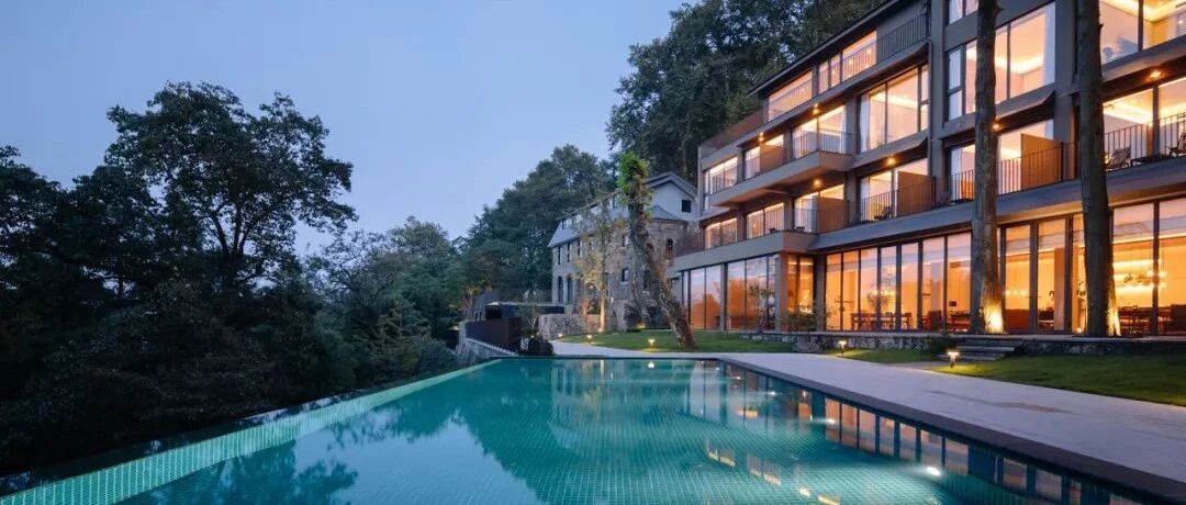 江浙沪酒店圈又一力作！历时7年打造，私享山巅270°无敌视野，loft星空屋躺看日出云海！