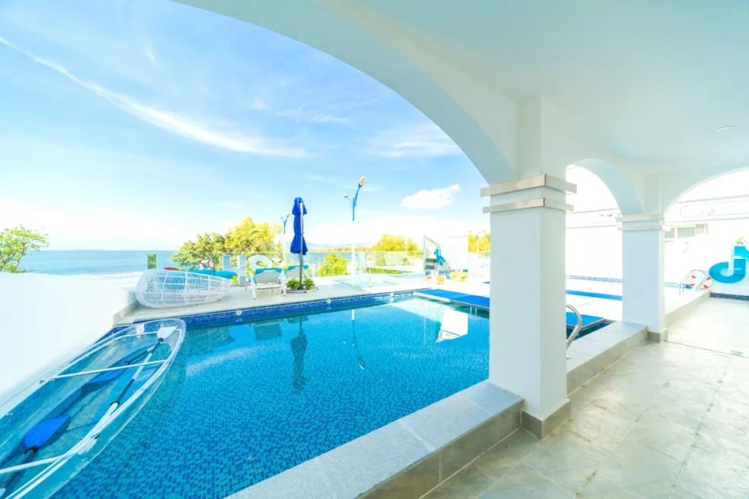 坐擁超美海景的地中海風藍白房子，帶你秒穿至希臘拍小清新美照，泳池露台開趴 旅行 第14張