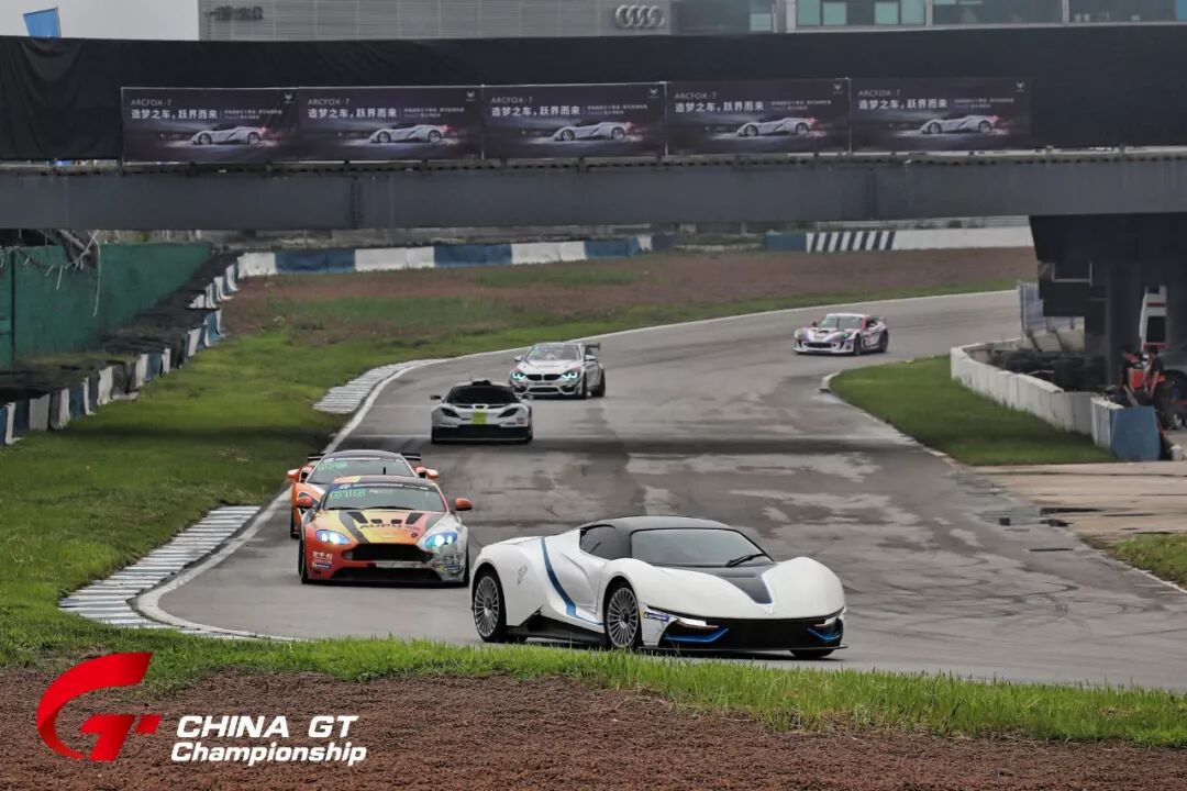 超车大戏轮番上演 China GT超燃北京站引爆激情