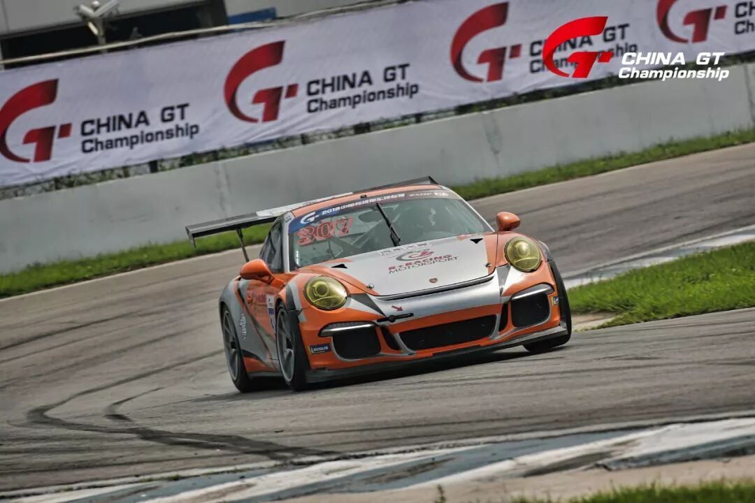 超车大戏轮番上演 China GT超燃北京站引爆激情