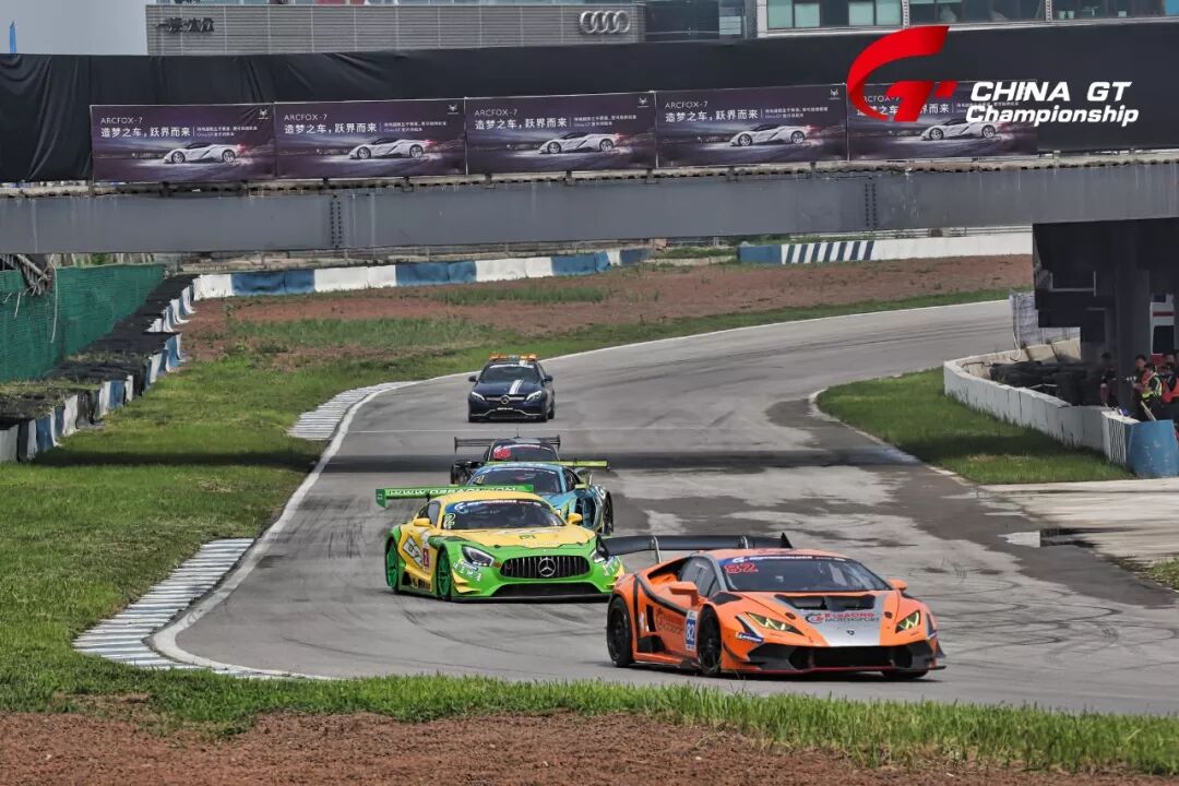 超车大戏轮番上演 China GT超燃北京站引爆激情