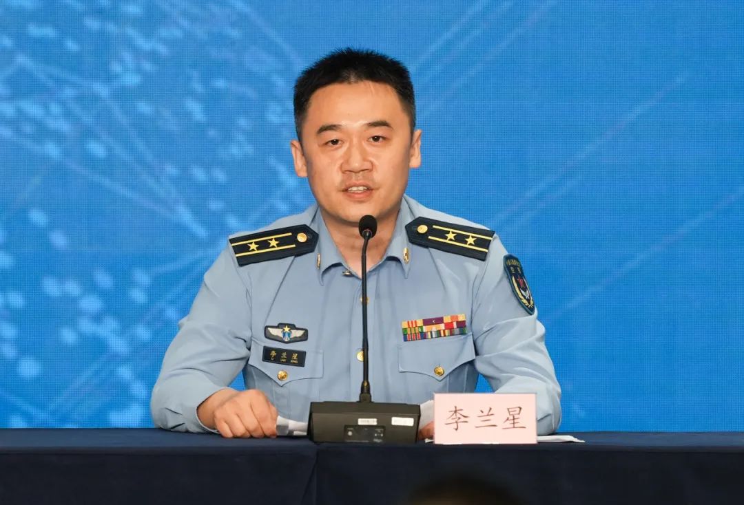 注意繞行！23日，汕昆高速梅州方向?qū)嵤┚植拷煌ü苤?> </span>
          <p class=