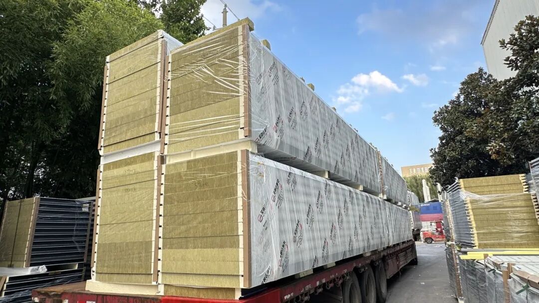 宝润达聚氨酯封边岩棉板