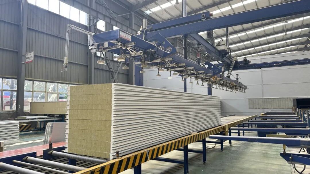 宝润达聚氨酯封边岩棉板