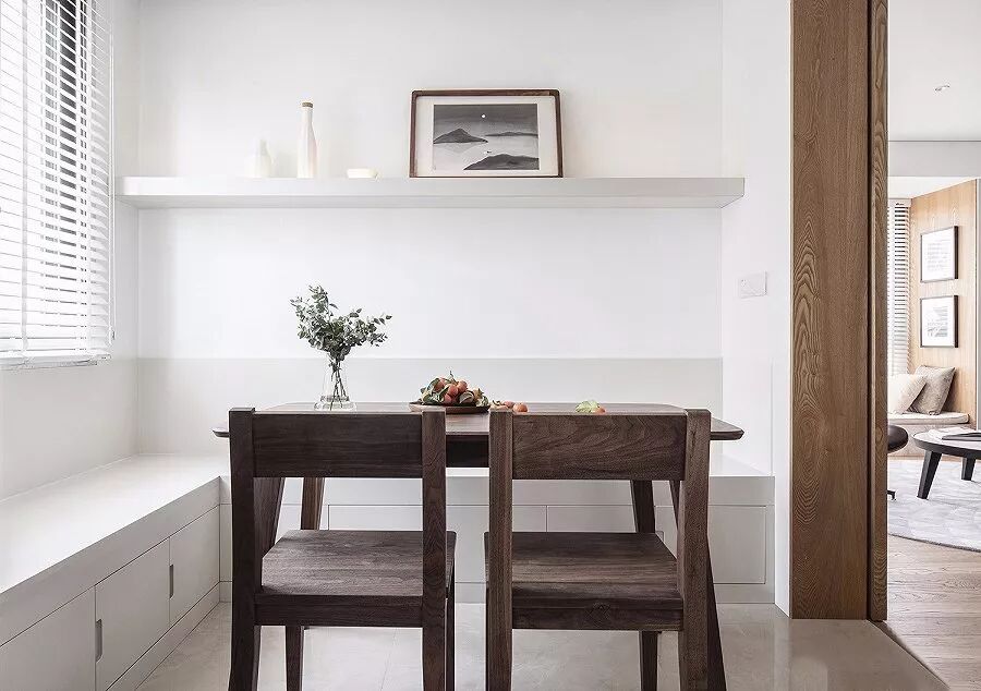 110平现代简约风，客厅通透明亮，餐厅装修很漂亮！