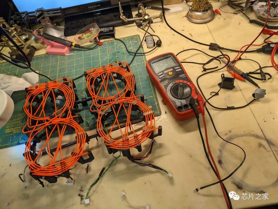 這么大的電容，如果炸了一定很刺激......的圖9