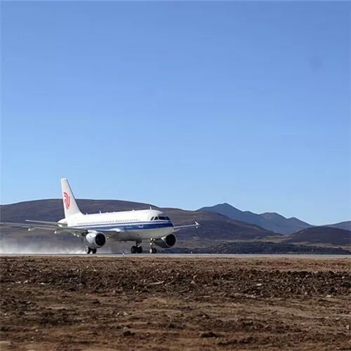 南方航空公司广州-成都-稻城航线首航成功-图片2