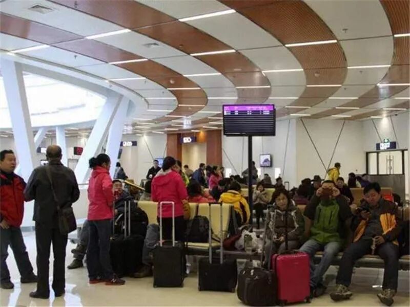 南方航空公司广州-成都-稻城航线首航成功-图片3