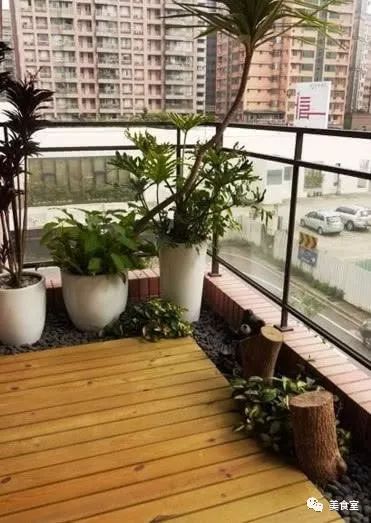 木地板對縫_杉木地板是刷木蠟油還是清漆_歐朗地板水晶簾香椿木hg822