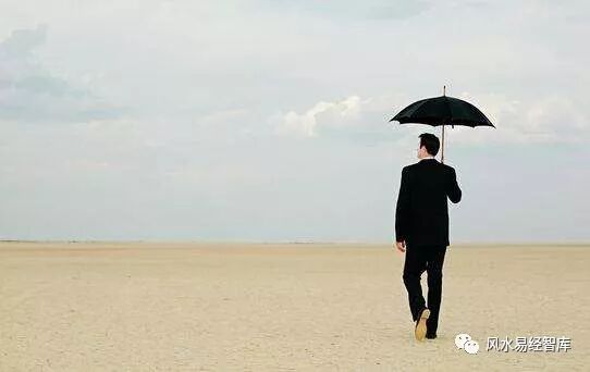 这些面相的人城府极深，尽早小心远离！