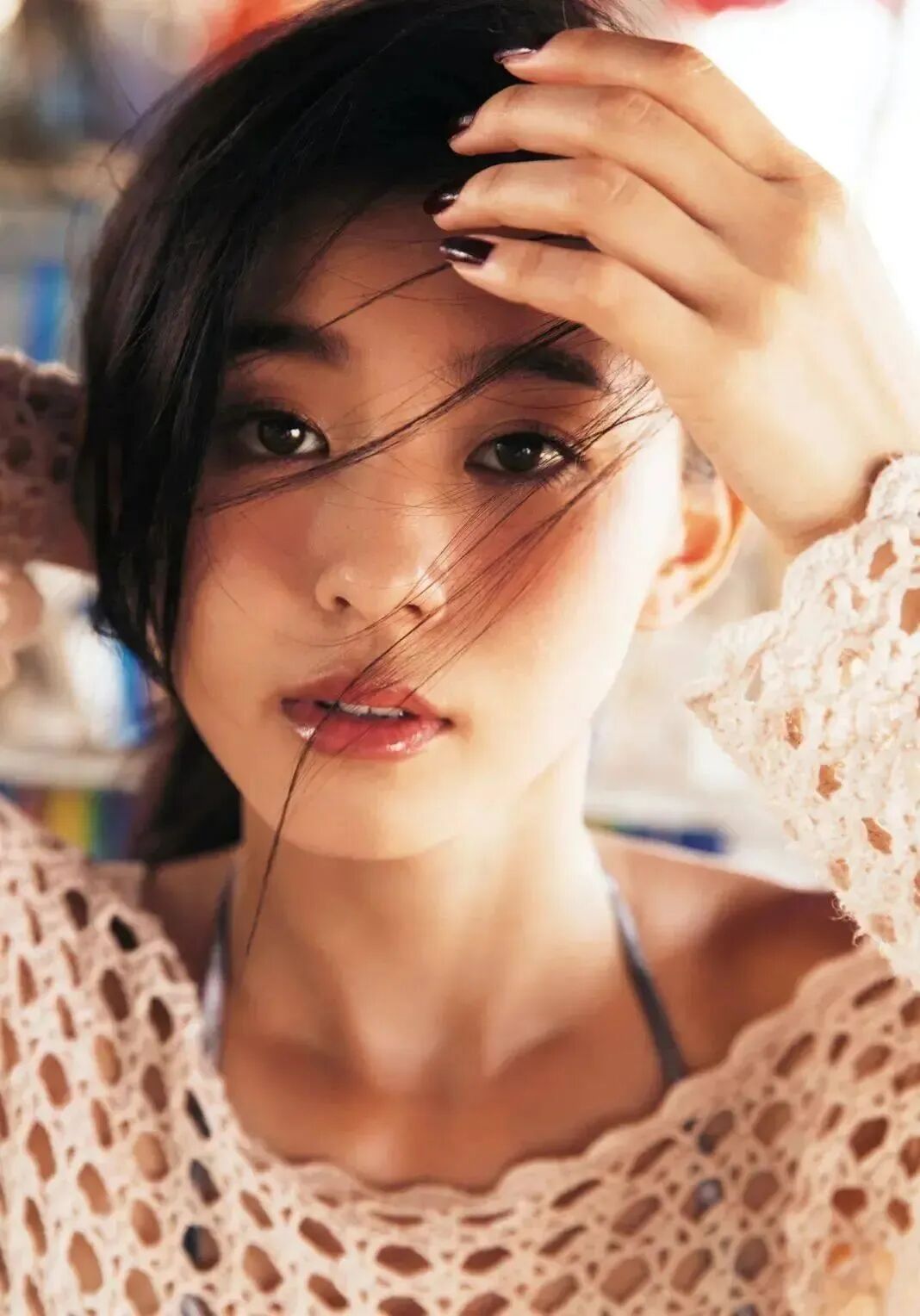 比基尼打架第一人弥留之国的爱丽丝朝比奈彩也太飒了