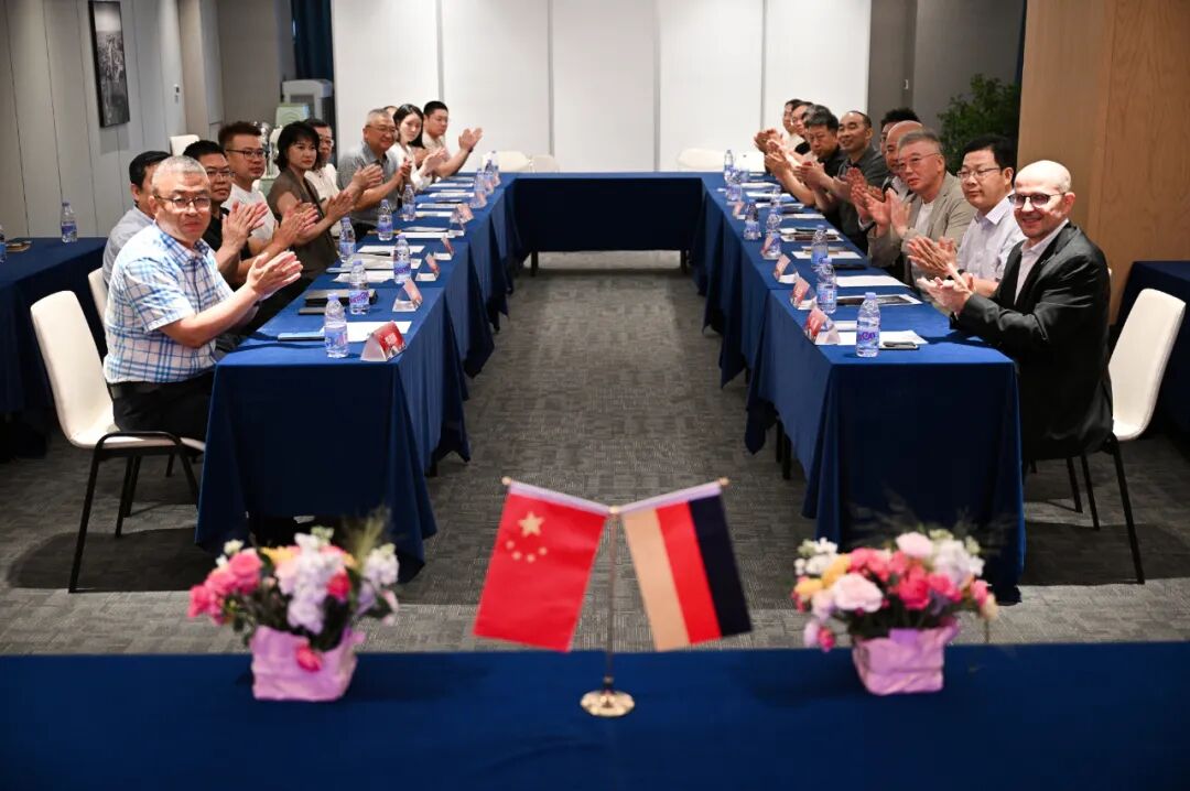 全球首台高宝“印铁之冠”MetalKing落户天津嘉亿昊天——以德国匠心赴中国之约，开启金属印刷新纪元