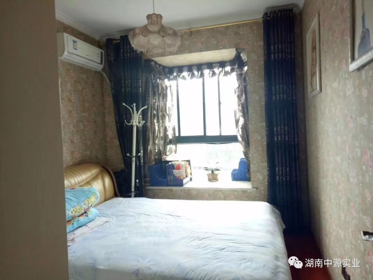 房子很漂亮,位置也很好,精装2居家,不可错过的选择.