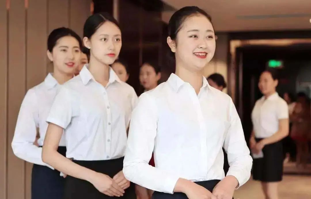 空乘面试频频被刷?不知考核重点的你快来围观吧! 空乘面试频频被刷?不知考核重点的你快来围观吧!