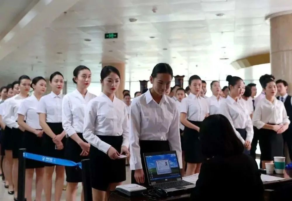 不想初试被刷?快来get空乘面试宝典! 不想初试被刷?快来get空乘面试宝典!