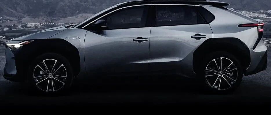 每公里仅1毛，1000KM续航！24万公里电池不衰减10%黑科技？这些新车真够省!