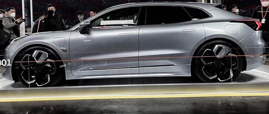 10万买1200KM省油神车、28万买“小帕拉梅拉”？超级爆款好卖到断货太香了！