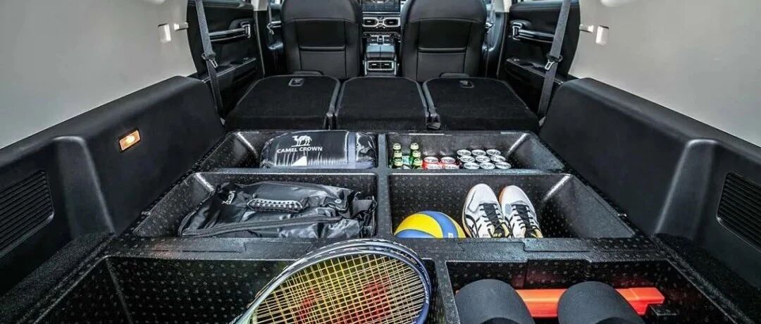 10万出头车长近5米,这些SUV空间大得能把全部家当都载上，世界末日都不怕！