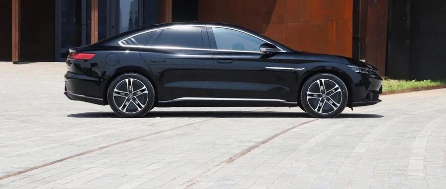 卖爆是必然！3万块抢国民神车，上市已销十多万量，另一款颜值胜BBA