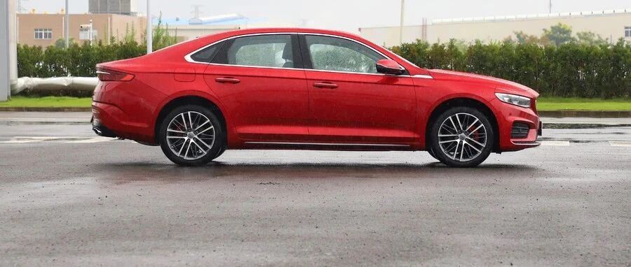 8.58万起，上市两月即卖2.5万台！白菜价买BBA般享受，有你们这样造车的么？