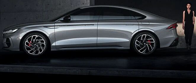 2022最新“小目标”轴距3100MM，干陆巡爆Q7？不贵，今年能开上它们就算精英！